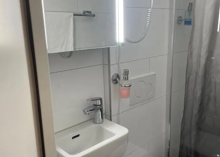 Lindis Vandrerhjem *